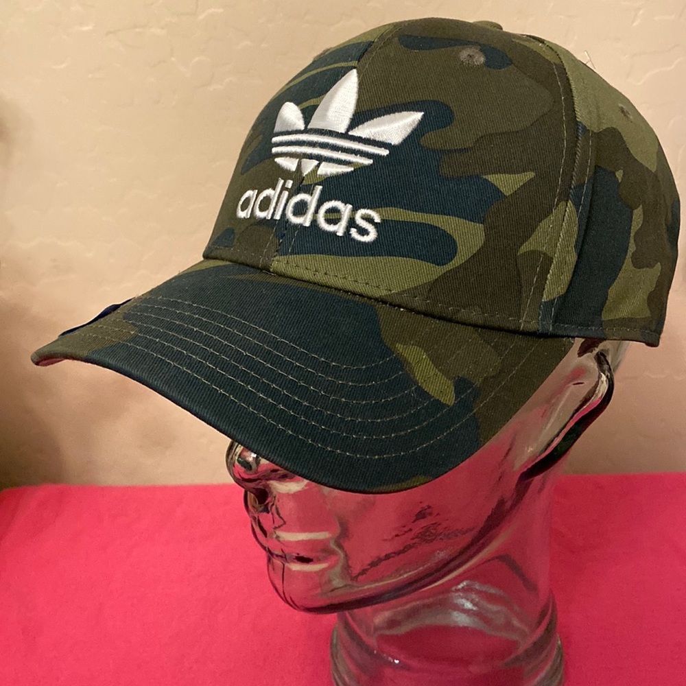 🆕 Adidas SnapBack Cap